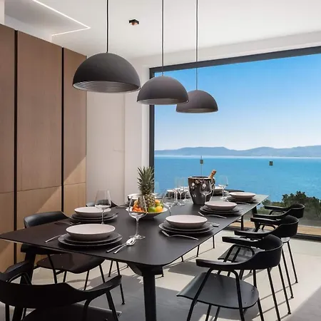 Wind Rose Wellness Villas, Bura Villa